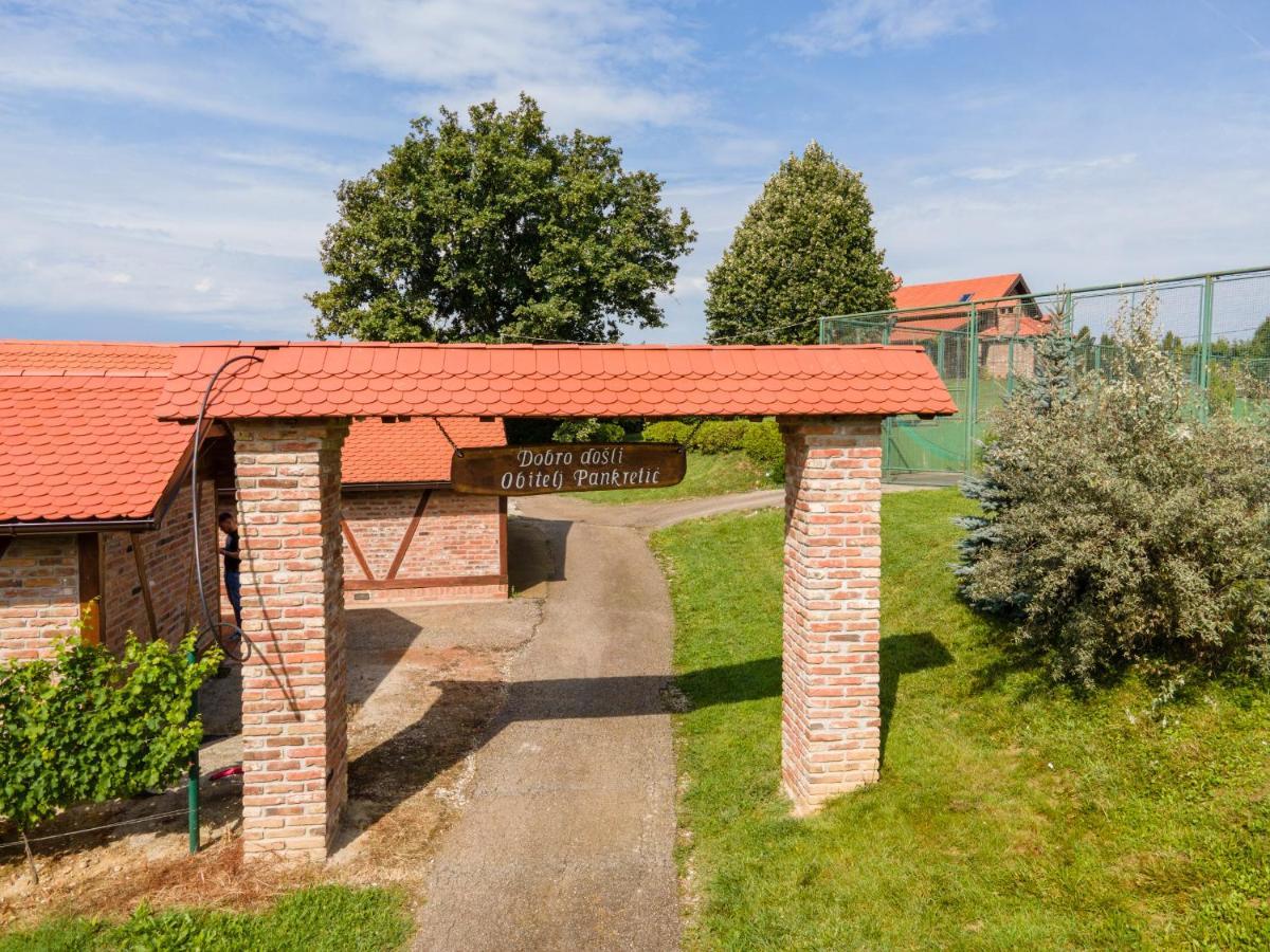 Val Hills Rural Holiday House Gaj Екстер'єр фото